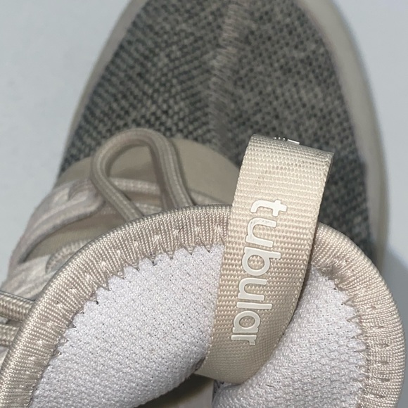 Adidas tubular shoes men 9 - Picture 4 of 8